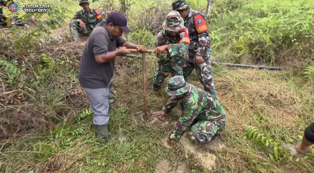 Bersiap Atasi Karhutla, TNI AD Bangun Ratusan Titik Sumur Bor Di Sanggau Dan Sekadau